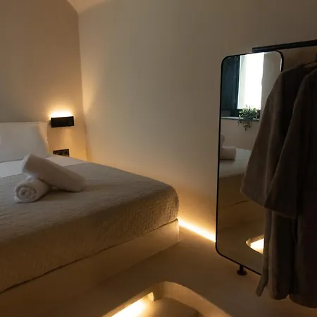 Noir Cave Villa With Private Jacuzzi And Sunset Terrace Pyrgos Kallistis Exterior photo