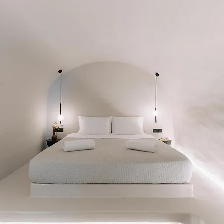 Noir Cave Villa With Private Jacuzzi And Sunset Terrace Pyrgos Kallistis Exterior photo