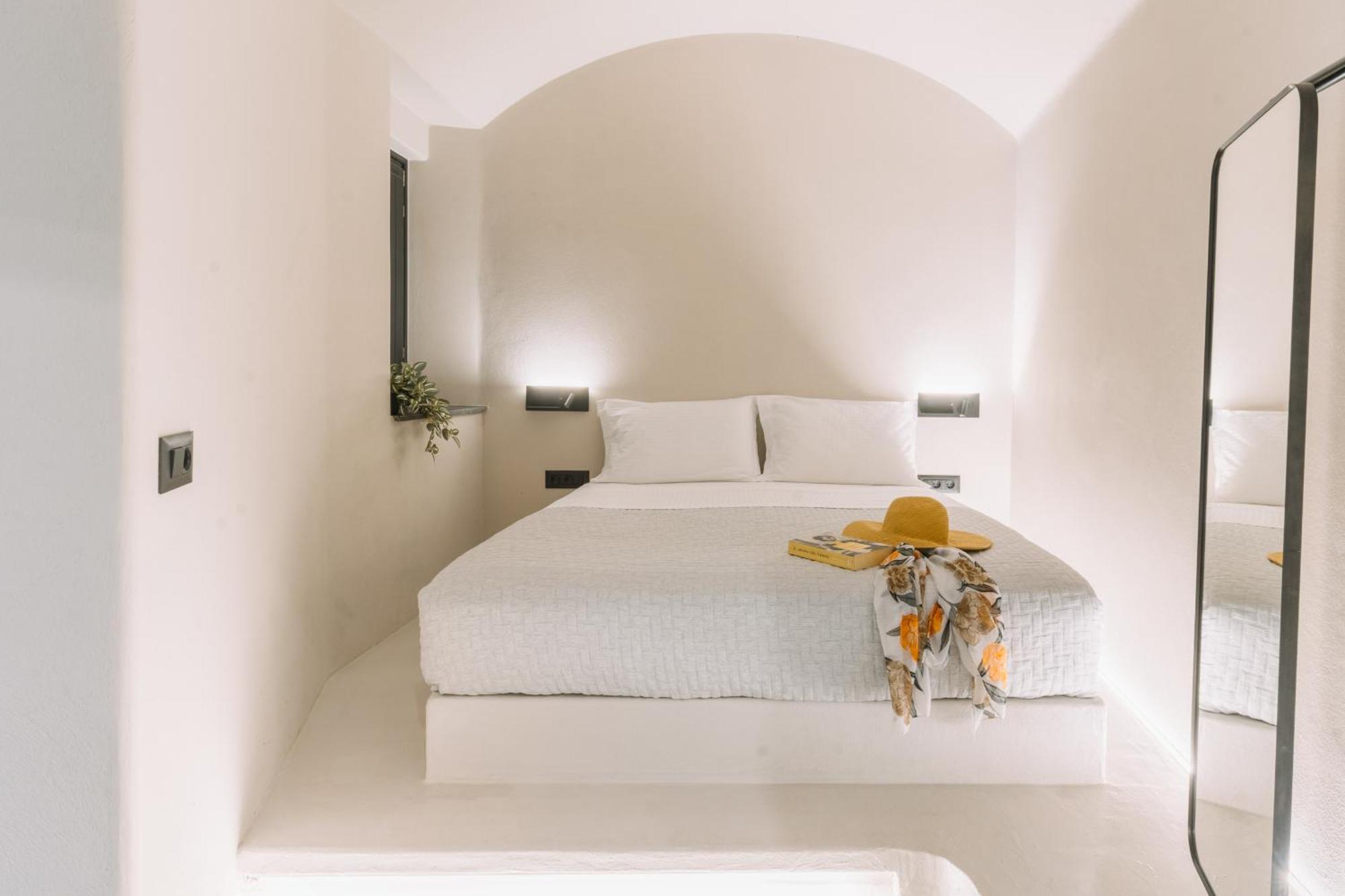 Villa Noir Cave With Private Jacuzzi And Sunset Terrace Pyrgos Kallistis