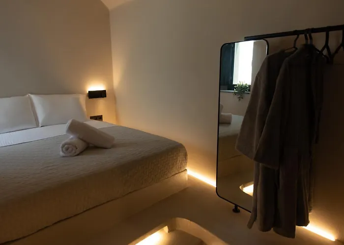 Noir Cave Villa With Private Jacuzzi And Sunset Terrace
