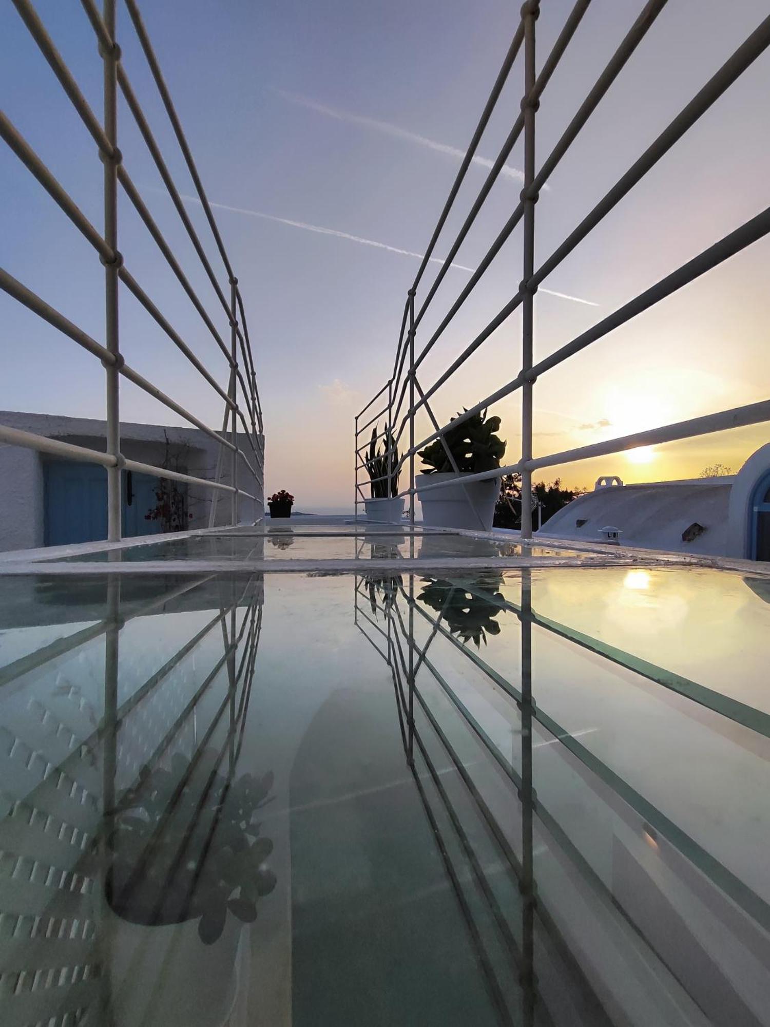 Villa Noir Cave With Private Jacuzzi And Sunset Terrace Pyrgos Kallistis