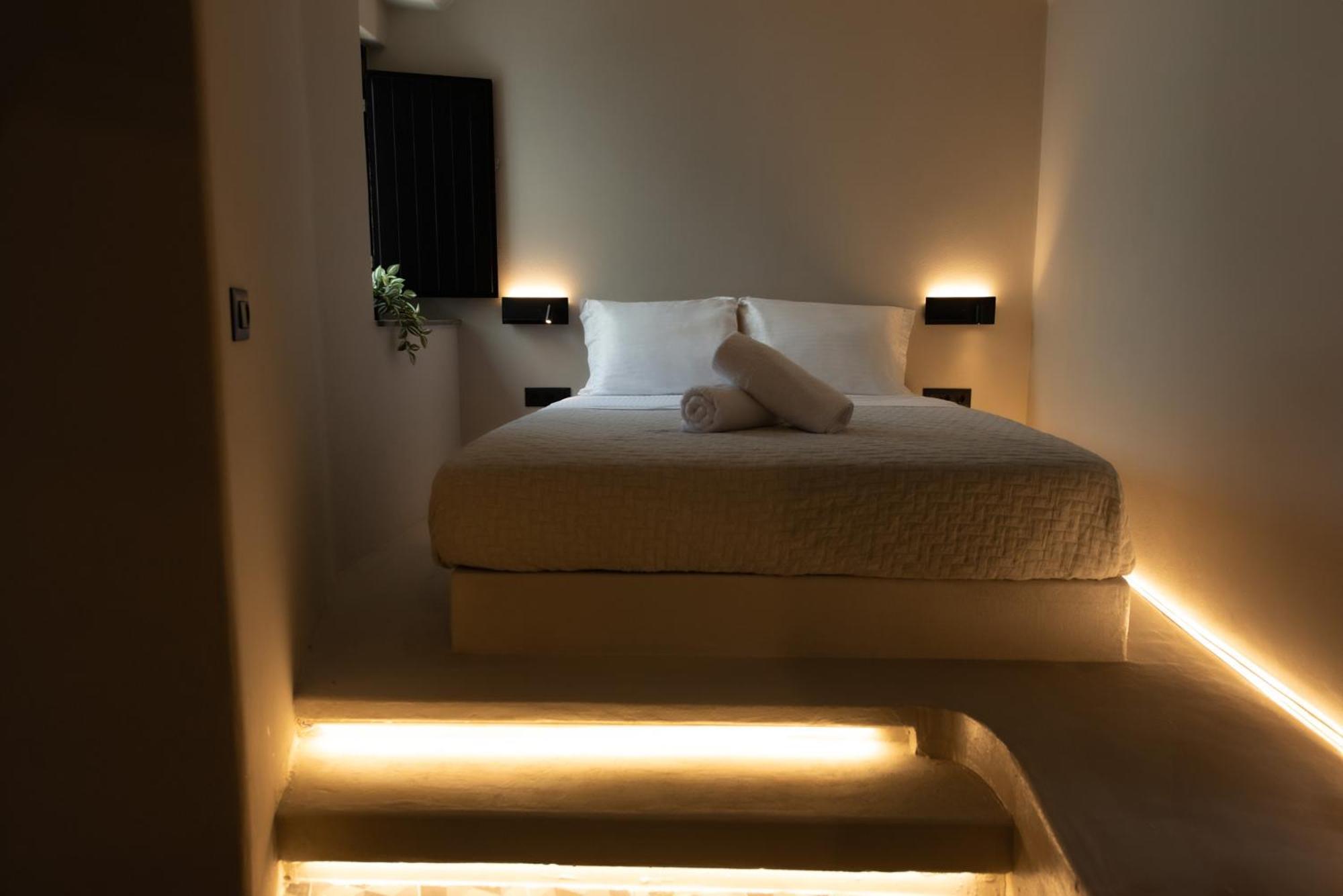 Noir Cave With Private Jacuzzi And Sunset Terrace *